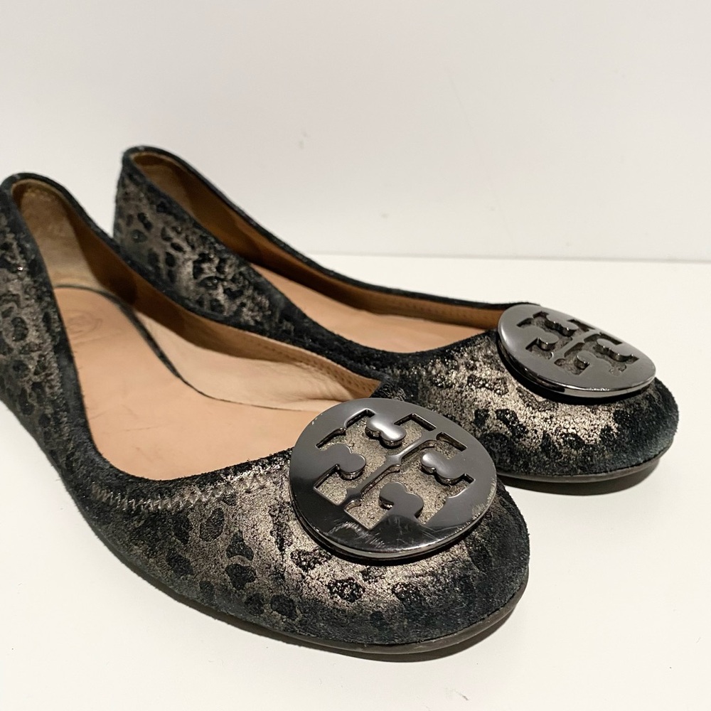 Tory Burch Luisa Anthracite Metallic Women's Leopard Print Ballet Flats‎